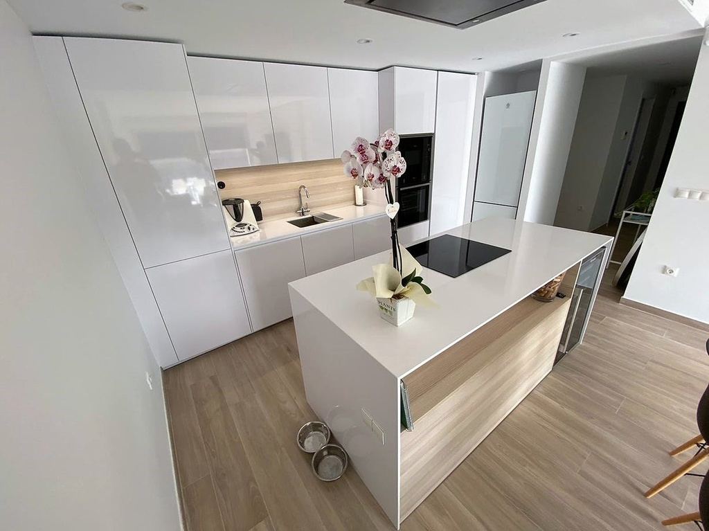 Iconic White - Silestone